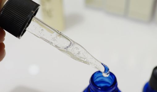 比10級磨皮更好用的東西 攻克月球表面的滴管護(hù)膚秘籍